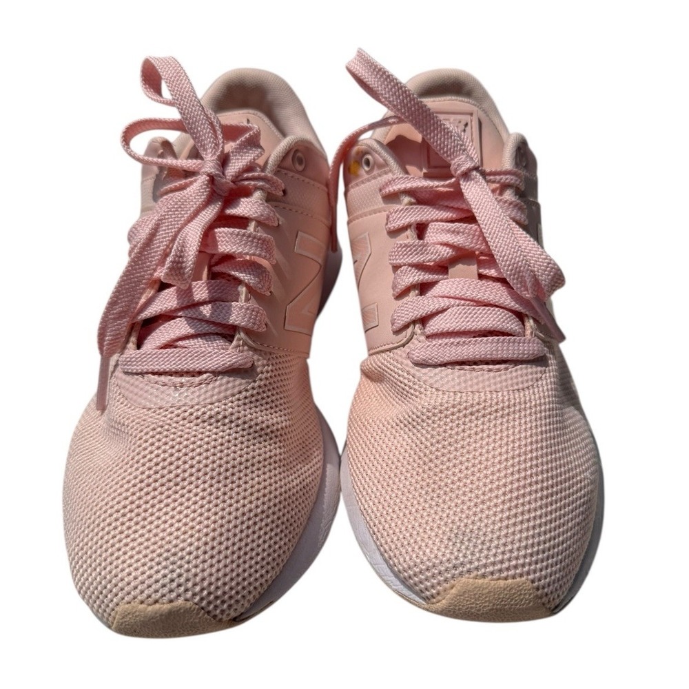 New Balance Women's 24v1 Lifestyle Shoe Sneaker 9B Pink/White WRL24TG - Picture 3 of 6
